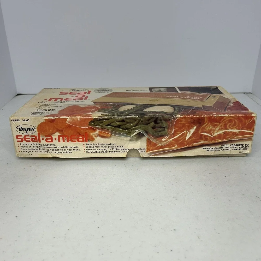 Vintage 1976 Dazey Seal-A-Meal Vacuum Sealer‎ – Works w/ Box, Pouches, Manual